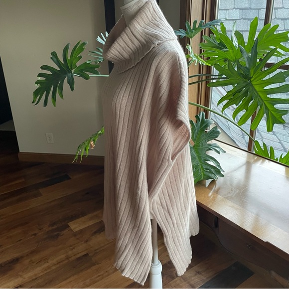 Central Park West 100% Cashmere Ribbed Sleeveless Tunic Cowlneck Sweater Oatmeal - Picture 2 of 11